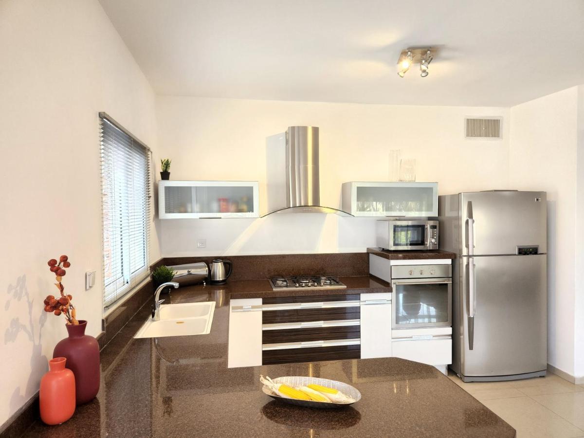 Melony Apartments Al Hyam Eilat Esterno foto